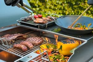 Grillen backen wok steingrill räuchern