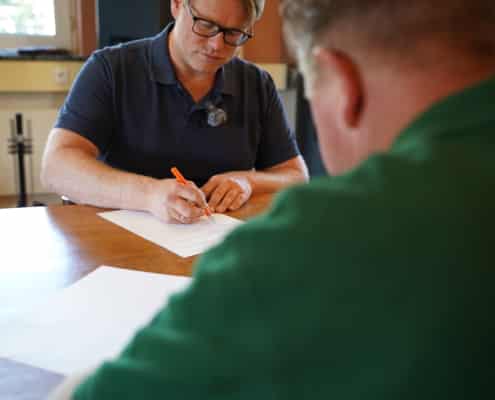 Unsere Vertragsunterzeichnung ist ein bewegender Moment.